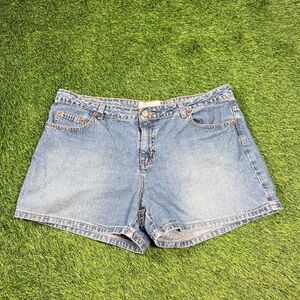 Old Navy Blue Jeans Womens 14 Denim Shorts Y2K Low Rise Light Wash Jean Shorts